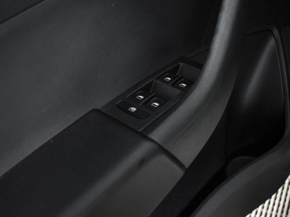 Skoda Rapid I с пробегом 2014 года, цена 659 000 рублей, 273996 км, лифтбек, Автокод Объявления