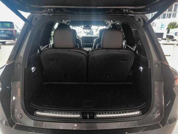 Li Auto (Lixiang) L9 I с пробегом 2023 года, цена 5 900 000 рублей, 67538 км, внедорожник, Автокод Объявления