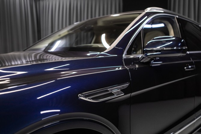 Новый Bentley Bentayga I Рестайлинг 2024 года, цена 48 860 400 рублей, внедорожник, Автокод Объявления