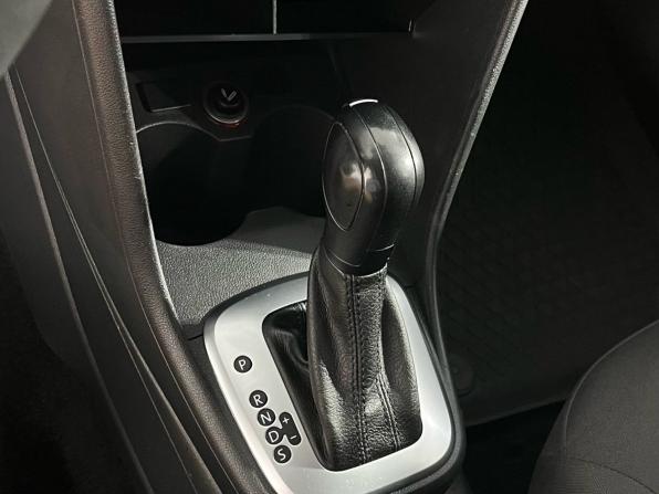Volkswagen Polo V Рестайлинг с пробегом 2016 года, цена 1 079 000 рублей, 101414 км, седан, Автокод Объявления