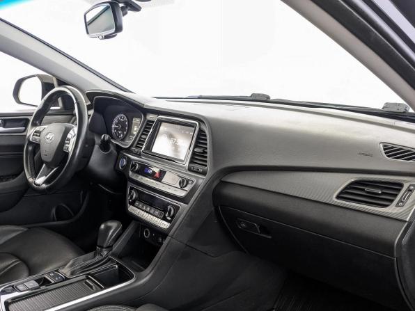 Hyundai Sonata VII (LF) Рестайлинг с пробегом 2017 года, цена 1 590 000 рублей, 148080 км, седан, Автокод Объявления