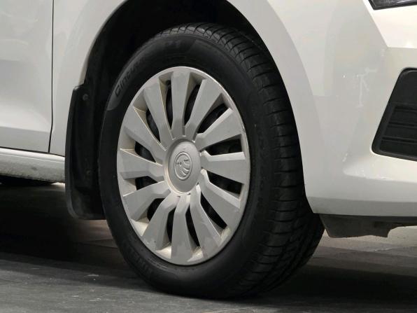 Skoda Rapid II с пробегом 2021 года, цена 1 250 000 рублей, 90988 км, лифтбек, Автокод Объявления