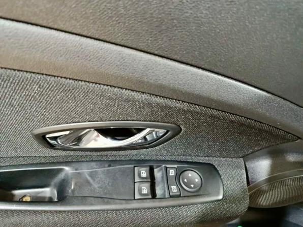 Renault Megane III Рестайлинг с пробегом 2014 года, цена 710 000 рублей, 182274 км, хэтчбек, Автокод Объявления