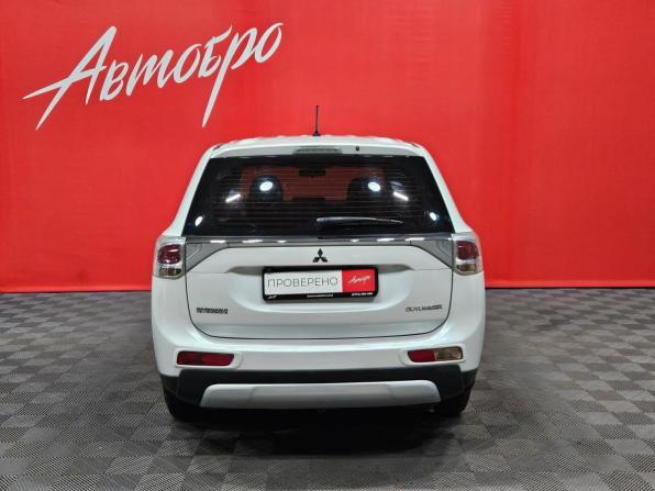 Mitsubishi Outlander III Рестайлинг с пробегом 2014 года, цена 1 395 000 рублей, 141382 км, внедорожник, Автокод Объявления