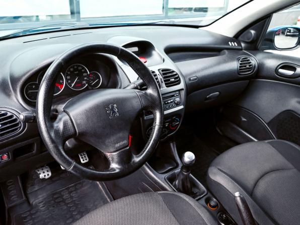 Peugeot 206 с пробегом 2007 года, цена 229 000 рублей, 225994 км, хэтчбек, Автокод Объявления