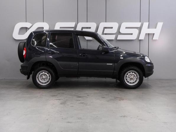 Chevrolet Niva I Рестайлинг с пробегом 2015 года, цена 669 000 рублей, 83883 км, внедорожник, Автокод Объявления