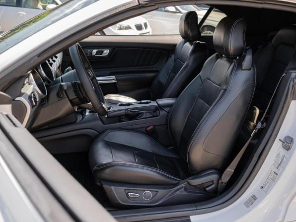 Ford Mustang VI Рестайлинг с пробегом 2019 года, цена 3 399 000 рублей, 140907 км, кабриолет, Автокод Объявления