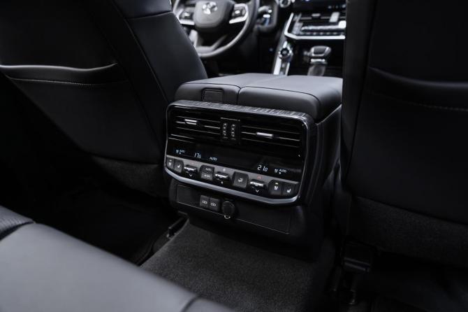Новый Toyota Land Cruiser 300 Series 2026 года, цена 14 950 000 рублей, внедорожник, Автокод Объявления