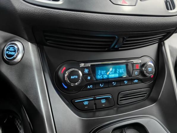 Ford Kuga II с пробегом 2013 года, цена 1 180 000 рублей, 203918 км, внедорожник, Автокод Объявления