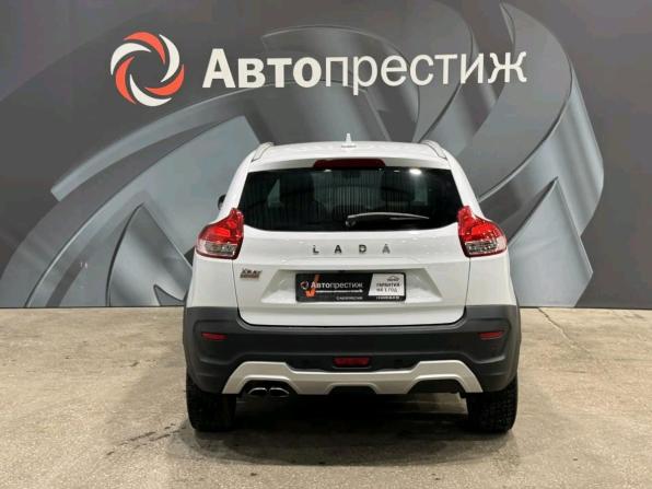 Lada (ВАЗ) XRAY I с пробегом 2018 года, цена 1 080 000 рублей, 56000 км, хэтчбек, Автокод Объявления