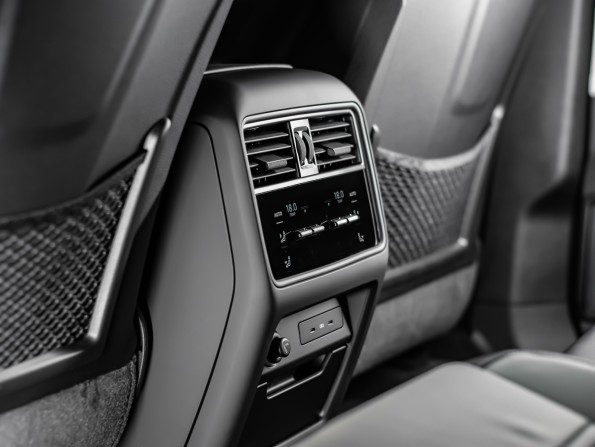 Новый Porsche Cayenne III Рестайлинг 2024 года, цена 23 472 200 рублей, внедорожник, Автокод Объявления