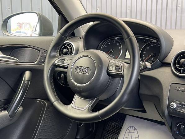 Audi A1 I (8X) с пробегом 2013 года, цена 897 000 рублей, 184245 км, хэтчбек, Автокод Объявления