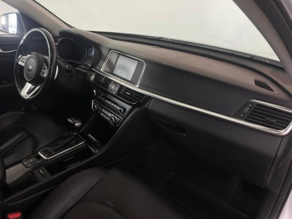 Kia Optima IV Рестайлинг с пробегом 2018 года, цена 1 783 000 рублей, 141100 км, седан, Автокод Объявления