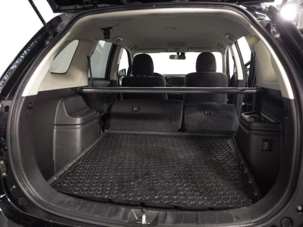Mitsubishi Outlander III Рестайлинг 3 с пробегом 2019 года, цена 1 849 000 рублей, 210286 км, внедорожник, Автокод Объявления