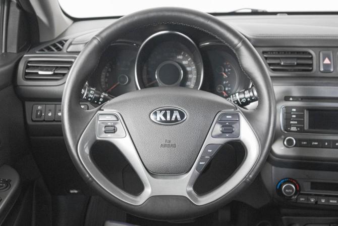 Kia Rio III Рестайлинг с пробегом 2017 года, цена 1 099 000 рублей, 62974 км, хэтчбек, Автокод Объявления