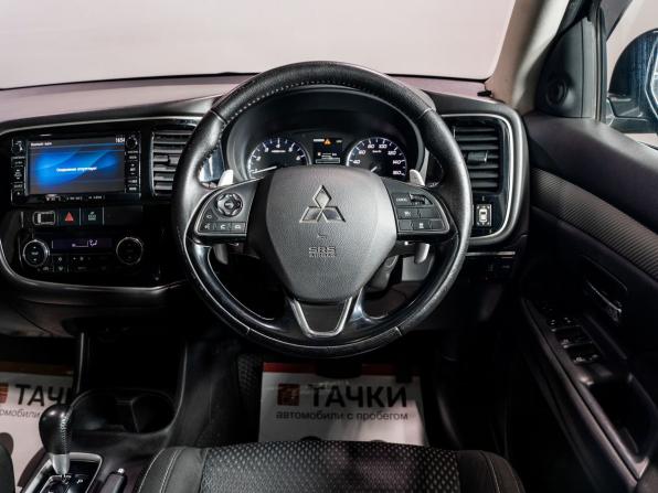 Mitsubishi Outlander III Рестайлинг 2 с пробегом 2015 года, цена 1 900 000 рублей, 200000 км, внедорожник, Автокод Объявления