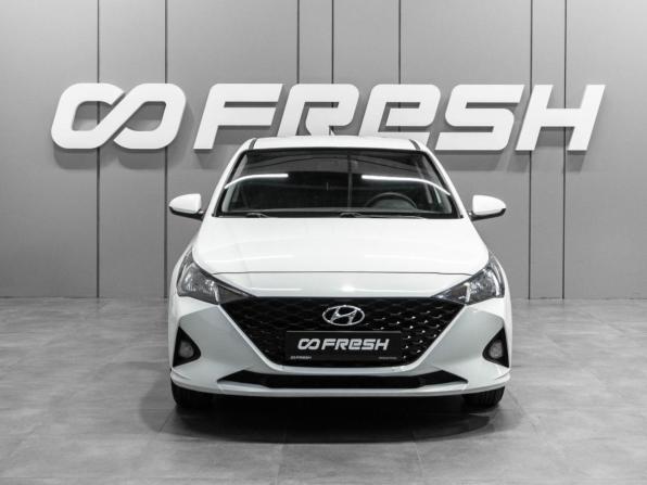 Hyundai Solaris II Рестайлинг с пробегом 2020 года, цена 1 609 000 рублей, 75965 км, седан, Автокод Объявления