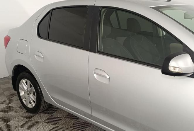 Renault Logan II с пробегом 2018 года, цена 930 000 рублей, 84000 км, седан, Автокод Объявления