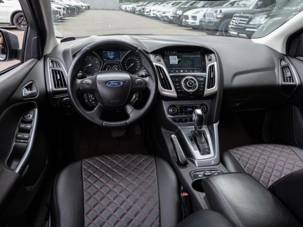 Ford Focus III с пробегом 2012 года, цена 900 000 рублей, 147145 км, хэтчбек, Автокод Объявления