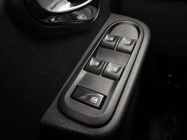Nissan Terrano III (D10) с пробегом 2019 года, цена 1 375 000 рублей, 111000 км, внедорожник, Автокод Объявления