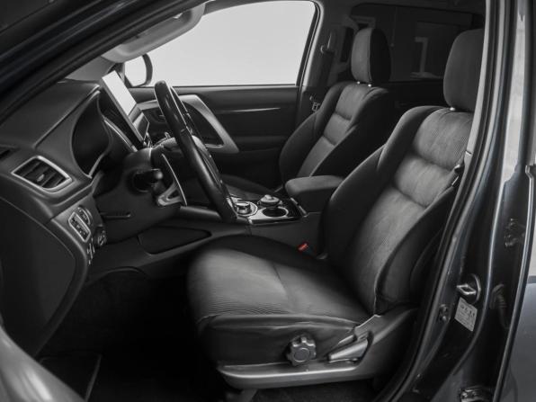 Mitsubishi Pajero Sport III с пробегом 2018 года, цена 3 299 000 рублей, 44434 км, внедорожник, Автокод Объявления