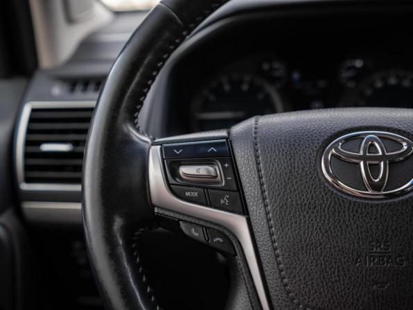 Toyota Land Cruiser Prado 150 Series Рестайлинг 2 с пробегом 2018 года, цена 6 850 000 рублей, 102627 км, внедорожник, Автокод Объявления