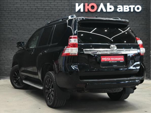 Toyota Land Cruiser Prado 150 Series Рестайлинг 1 с пробегом 2017 года, цена 4 350 000 рублей, 272600 км, внедорожник, Автокод Объявления