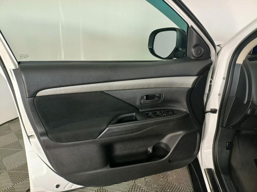 Mitsubishi Outlander III Рестайлинг Архангельск  - изображение 11