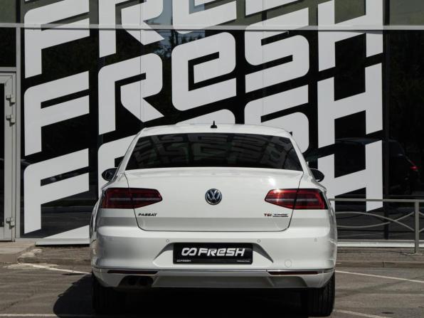 Volkswagen Passat B8 с пробегом 2016 года, цена 2 450 000 рублей, 109094 км, седан, Автокод Объявления