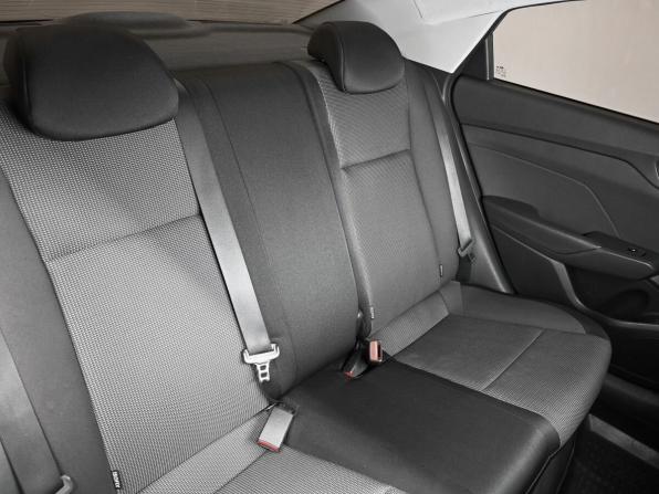Hyundai Solaris II с пробегом 2018 года, цена 1 195 000 рублей, 131425 км, седан, Автокод Объявления