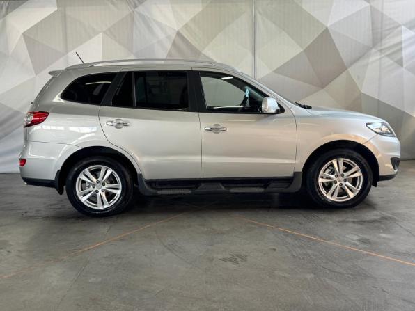 Hyundai Santa Fe II Рестайлинг с пробегом 2011 года, цена 1 650 000 рублей, 111601 км, внедорожник, Автокод Объявления