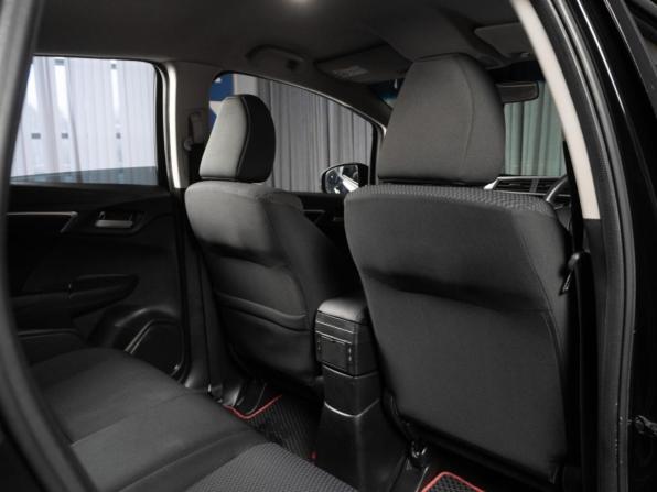 Honda Fit III Рестайлинг с пробегом 2018 года, цена 1 089 000 рублей, 144222 км, хэтчбек, Автокод Объявления