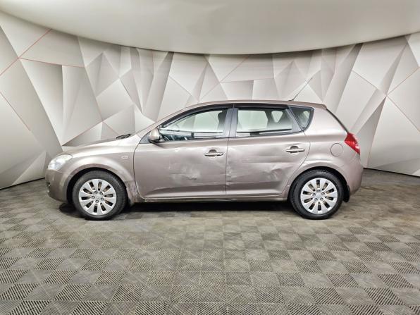 Kia Ceed I с пробегом 2007 года, цена 399 000 рублей, 298185 км, хэтчбек, Автокод Объявления