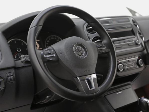 Volkswagen Tiguan I Рестайлинг с пробегом 2013 года, цена 919 000 рублей, 134087 км, внедорожник, Автокод Объявления