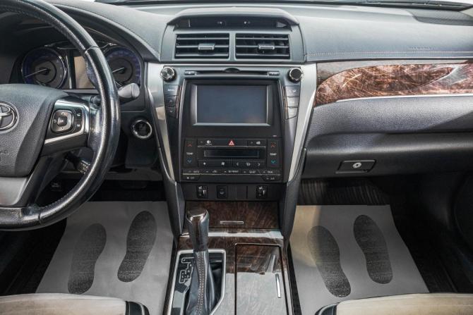 Toyota Camry VII (XV50) Рестайлинг 2 с пробегом 2018 года, цена 2 599 000 рублей, 115000 км, седан, Автокод Объявления