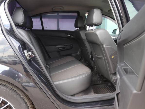 Opel Astra H Рестайлинг с пробегом 2010 года, цена 479 000 рублей, 253000 км, седан, Автокод Объявления