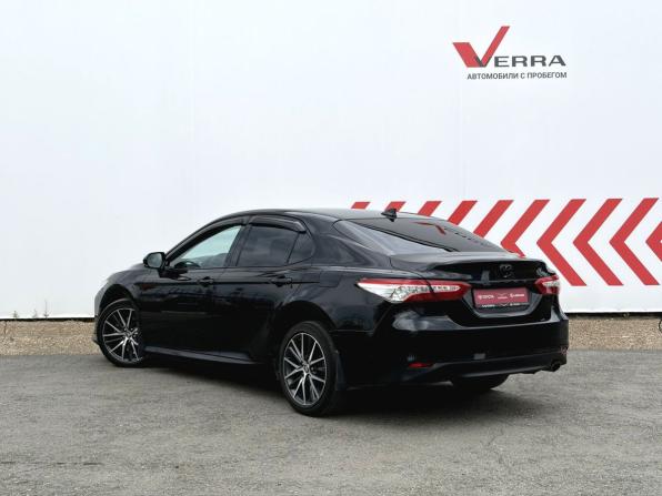 Toyota Camry VIII (XV70) Рестайлинг с пробегом 2021 года, цена 2 950 000 рублей, 116939 км, седан, Автокод Объявления