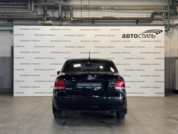 Volkswagen Polo V с пробегом 2013 года, цена 559 000 рублей, 212000 км, седан, Автокод Объявления