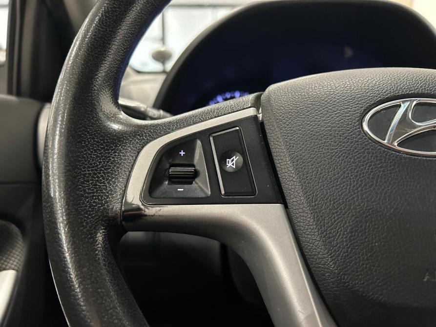 Hyundai Solaris I Санкт-Петербург  - изображение 14