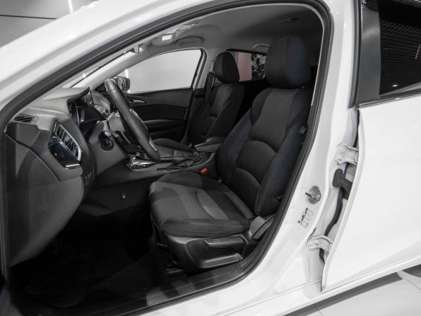 Mazda 3 III (BM) с пробегом 2014 года, цена 1 090 000 рублей, 180061 км, хэтчбек, Автокод Объявления