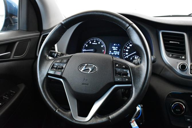 Hyundai Tucson III с пробегом 2016 года, цена 1 450 000 рублей, 198118 км, внедорожник, Автокод Объявления
