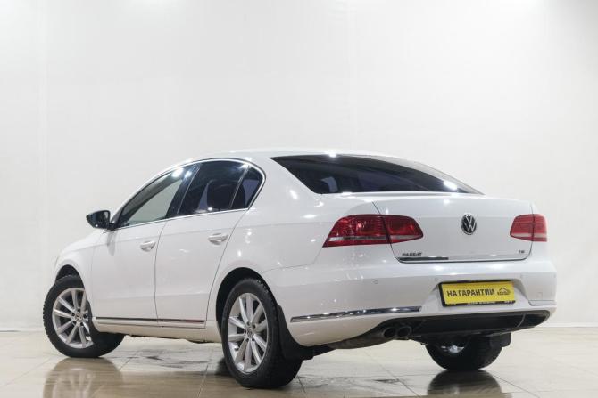Volkswagen Passat B7 с пробегом 2012 года, цена 1 469 000 рублей, 203300 км, седан, Автокод Объявления