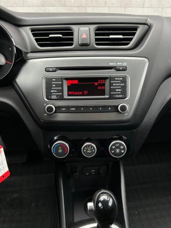 Kia Rio III Рестайлинг с пробегом 2017 года, цена 1 185 000 рублей, 104400 км, седан, Автокод Объявления