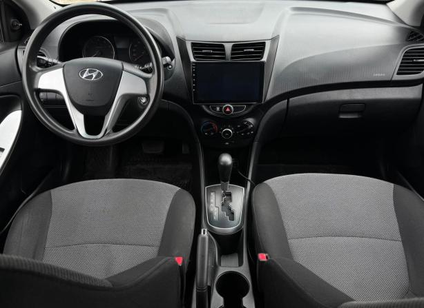 Hyundai Solaris I с пробегом 2011 года, цена 595 000 рублей, 196955 км, хэтчбек, Автокод Объявления
