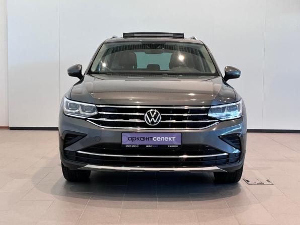 Volkswagen Tiguan II Рестайлинг с пробегом 2021 года, цена 3 120 000 рублей, 147750 км, внедорожник, Автокод Объявления