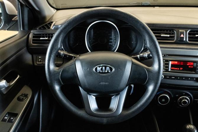 Kia Rio III с пробегом 2015 года, цена 989 000 рублей, 96634 км, седан, Автокод Объявления