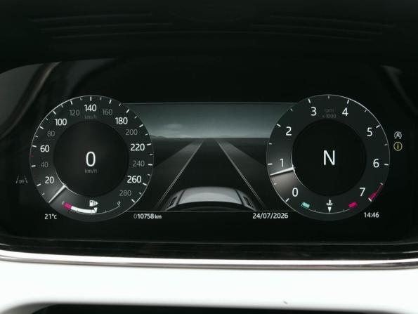 Land Rover Range Rover Evoque II Рестайлинг с пробегом 2024 года, цена 5 250 000 рублей, 10756 км, внедорожник, Автокод Объявления