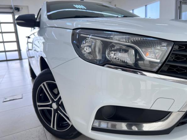 Lada (ВАЗ) Vesta I с пробегом 2018 года, цена 880 000 рублей, 121000 км, седан, Автокод Объявления