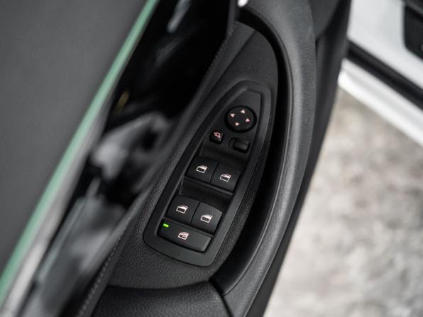 BMW X1 II (F48) Рестайлинг с пробегом 2021 года, цена 3 300 000 рублей, 88764 км, внедорожник, Автокод Объявления