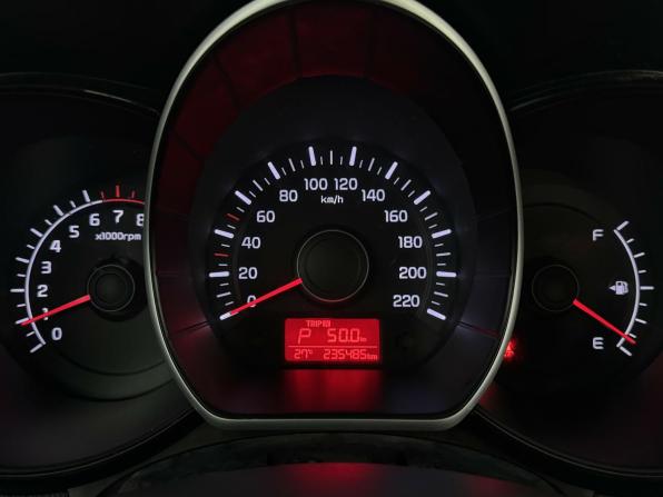 Kia Rio III Рестайлинг с пробегом 2016 года, цена 890 000 рублей, 235473 км, седан, Автокод Объявления
